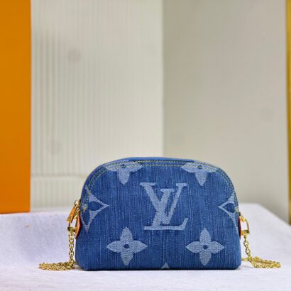 Louis Vuitton (1)