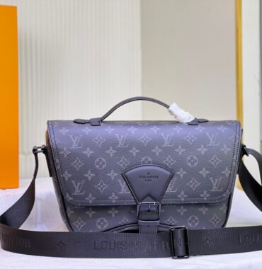 Louis Vuitton 2.8