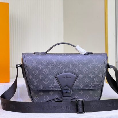 Louis Vuitton 2.8