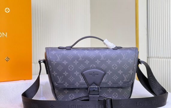 Louis Vuitton 2.8