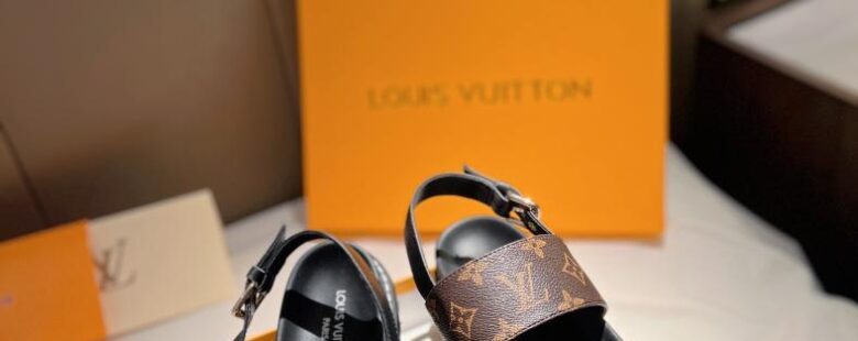 Louis Vuitton Sandal 10