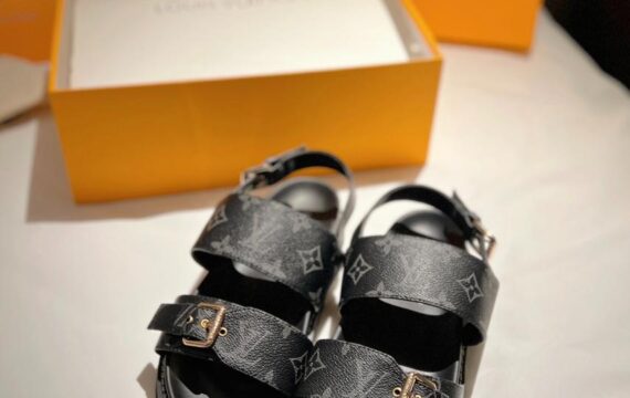 Louis Vuitton Sandal 9