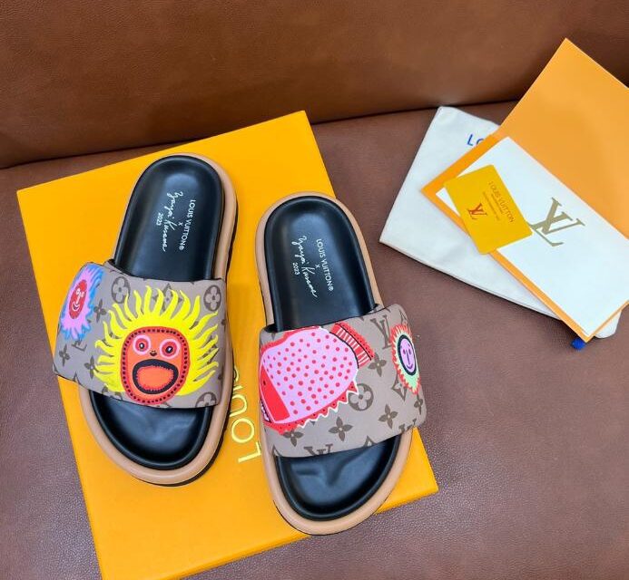 Louis Vuitton Slipper 12