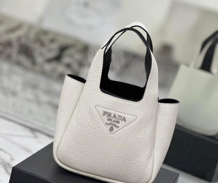 Prada Bags 2.7