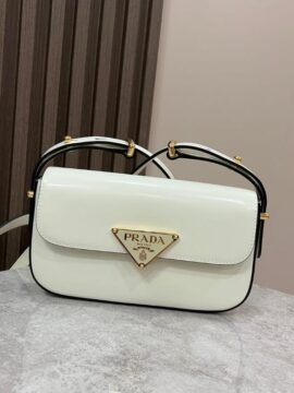 Prada Bags 1.8