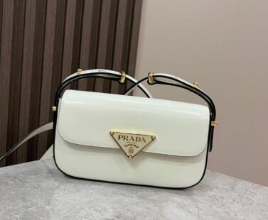 Prada Bags 1.8