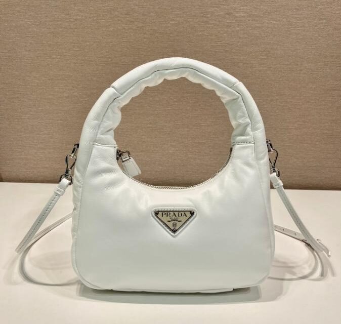 Prada bag 1.1