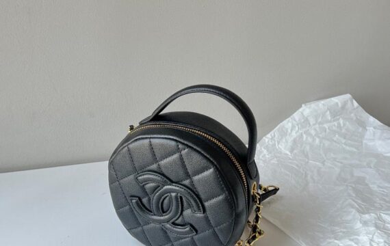 Chanel bag 33