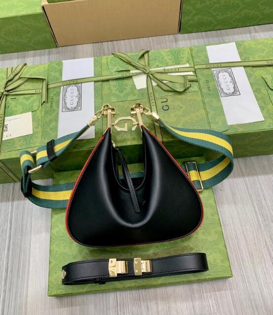 Gucci Bags 36