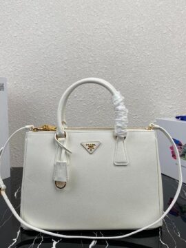 Prada Bag 40